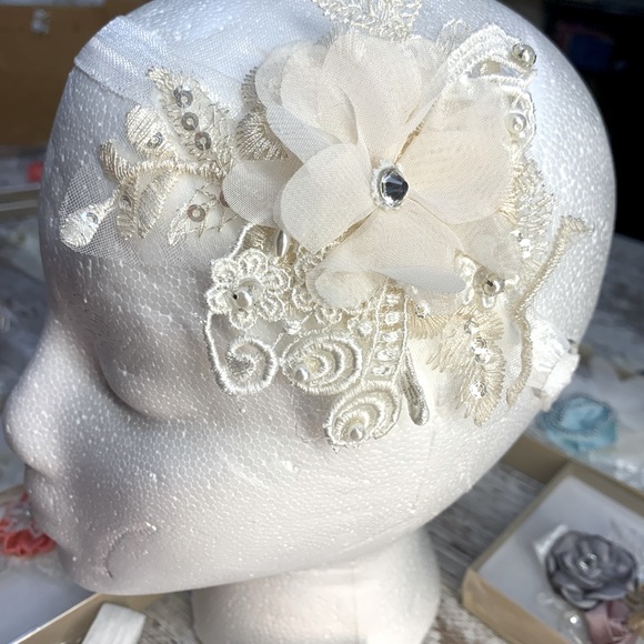 Adjustable headband flower girl hair bow ivory bridal accessory bride headband - Picture 1 of 3